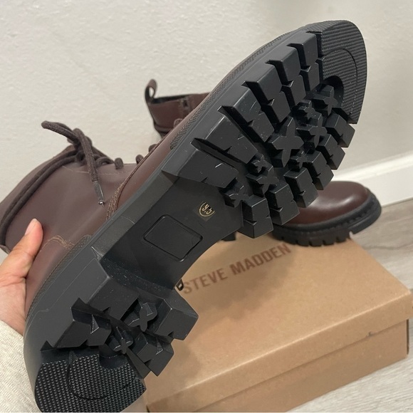 Steve Madden Jamisyn Lace Up Combat Lug Boots NEW​​​​​ - Picture 8 of 9